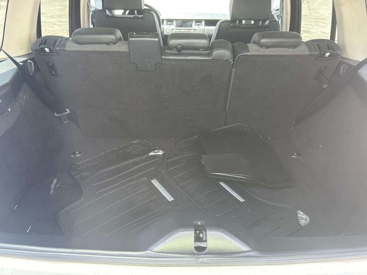 2011-land-rover-range-rover-image-26