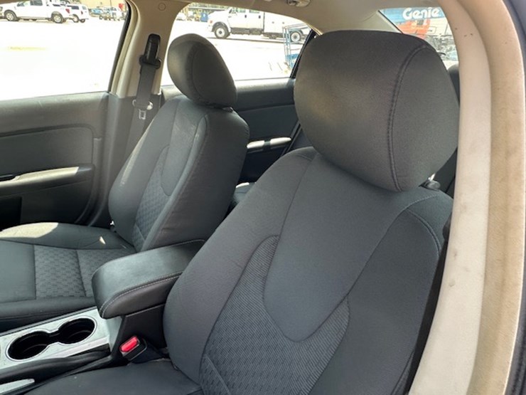 #23032-•-2012-ford-fusion-image-42