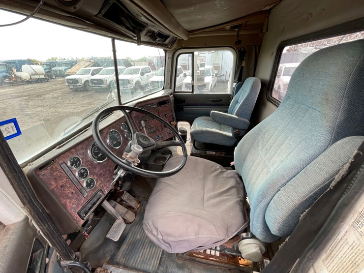 2000-international-9200-image-6