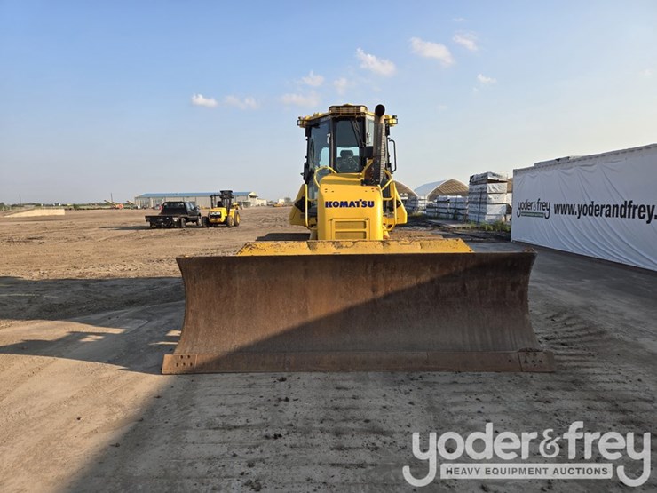 2023-komatsu-d61pxi-24-image-8