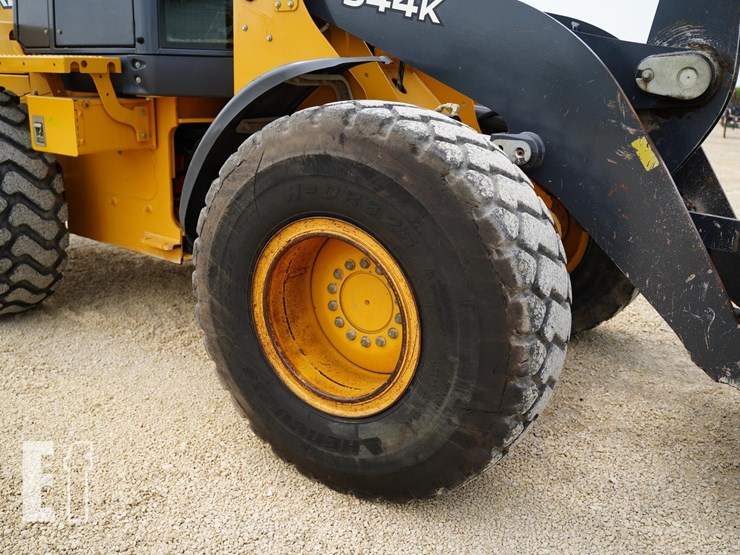 2015-deere-544k-image-19