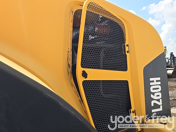 2018-volvo-l260h-image-54