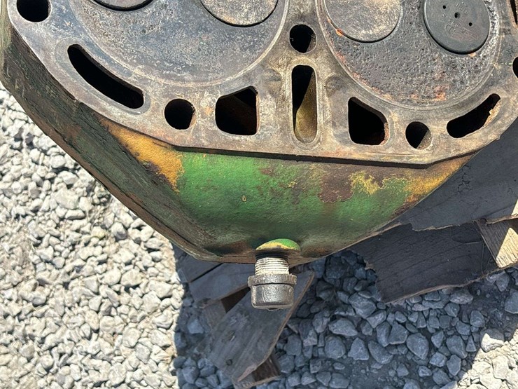 john-deere-model-g-head-image-13