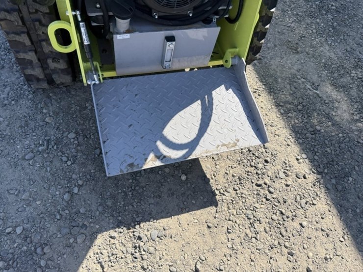 2025-starvox-sv-480-mini-compact-track-loader-image-14