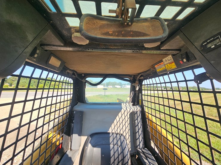 2004-caterpillar-236b-image-24