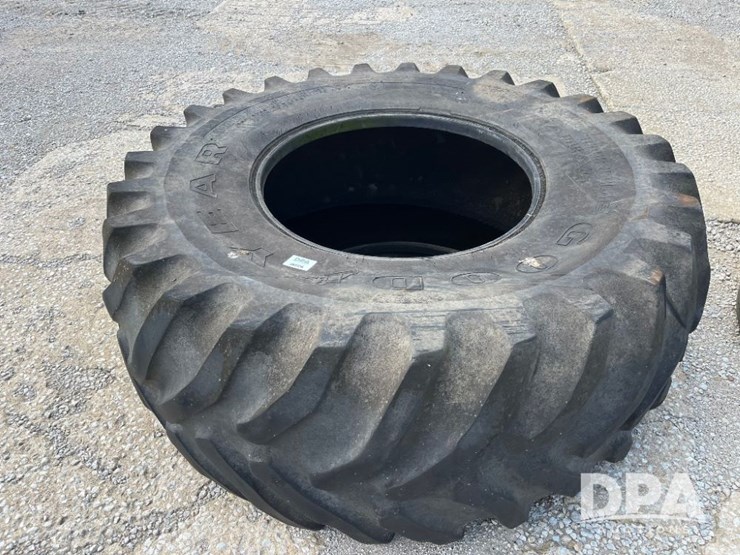 good-year-flotation-tire-(jn2726)-image-1