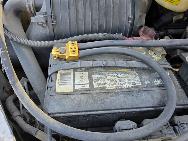 2004-ford-f550-image-44