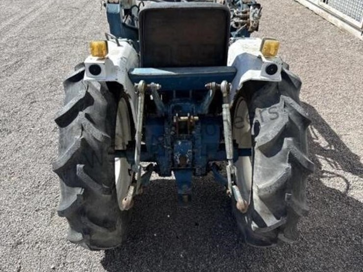 shibaua-sp1740-loader-tractor-image-7