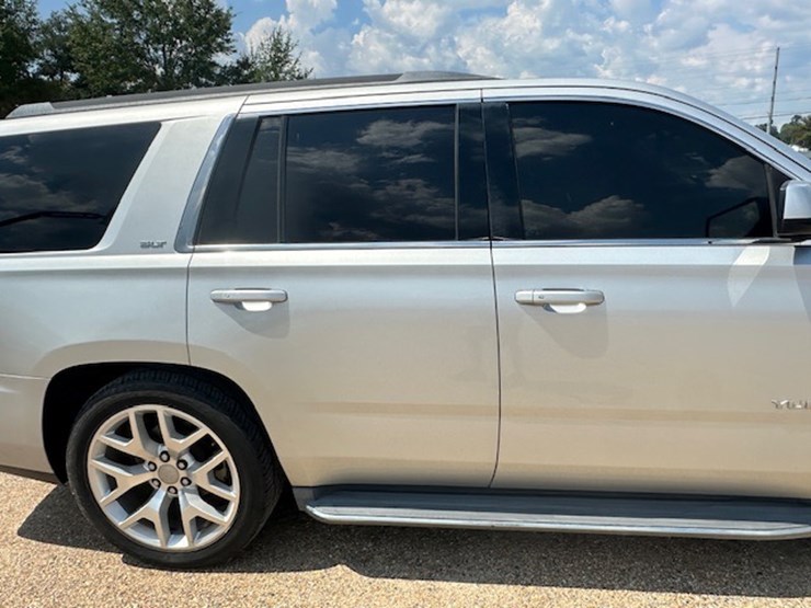 2015-gmc-yukon-image-25