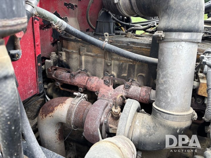 2002-peterbilt-330-image-28
