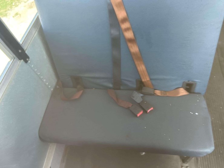 2009-ic-corporation-pb105-school-bus-image-21