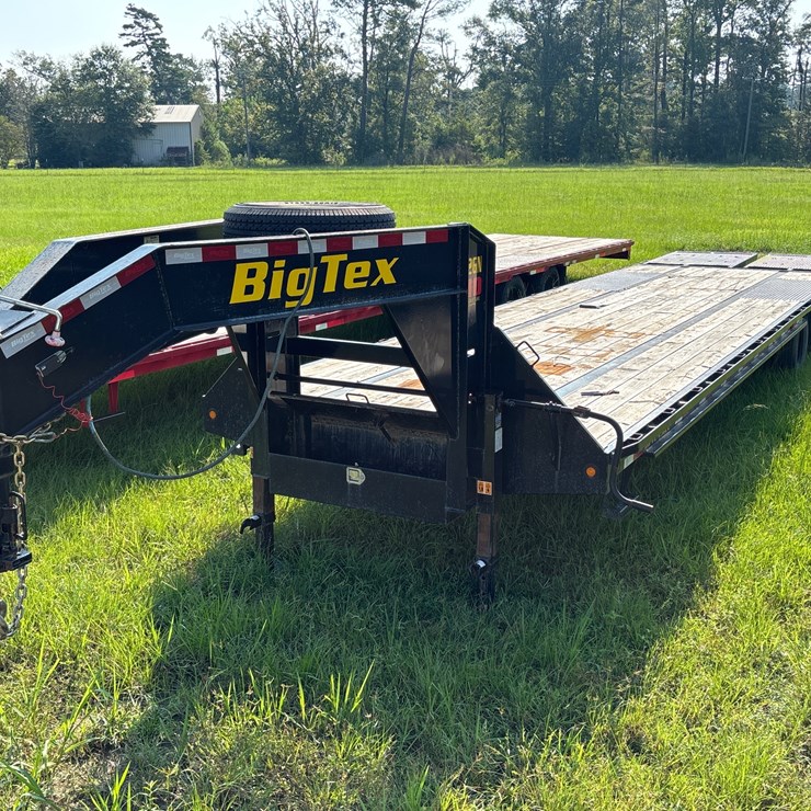 #22662 • 2022 BIG TEX 28FT GOOSENECK TRAILER, 22GNT28BKSMR