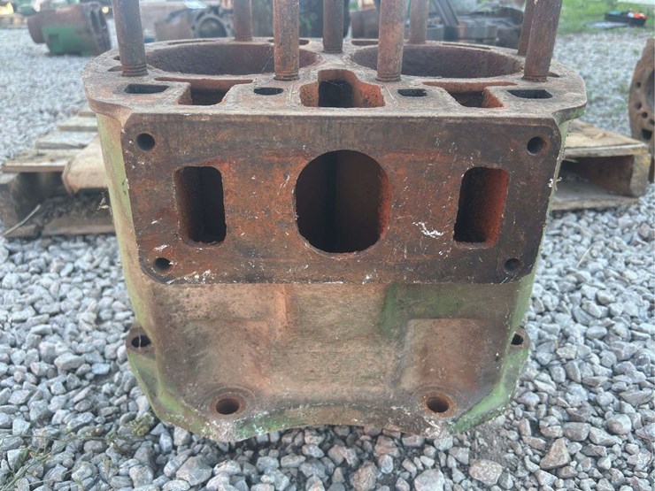 john-deere-model-g-block-image-14