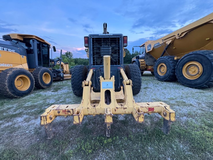 2012-komatsu-gd655-5-image-6