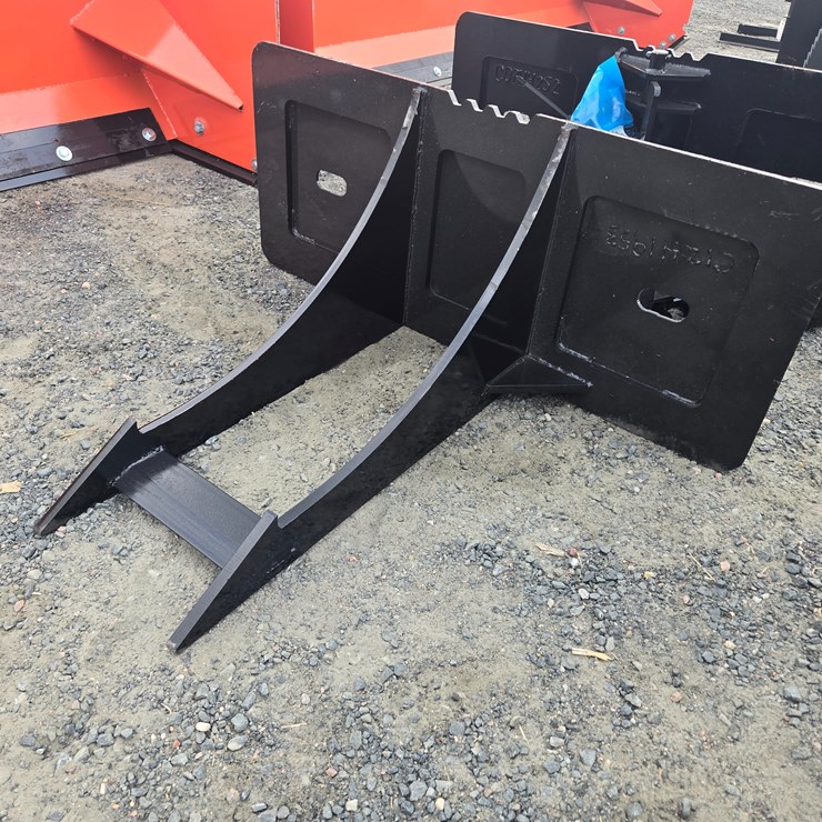 #440 • Skid steer tree spade