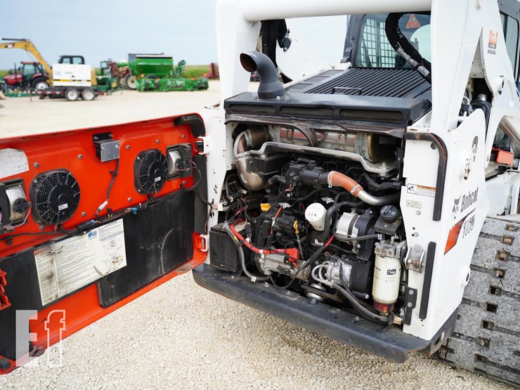 2022-bobcat-t770-image-21