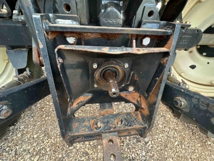new-holland-t6050-image-11