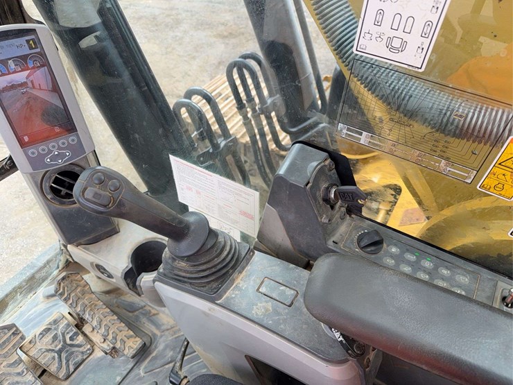 2013-caterpillar-329el-image-52