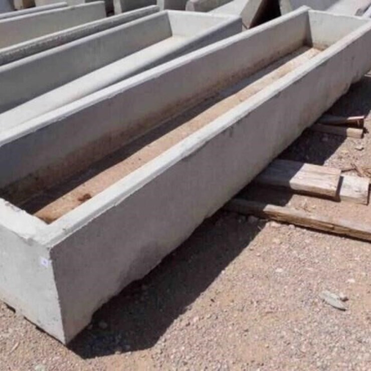 8' Concrete Goat/Sheep Bunk