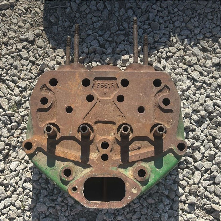 John Deere Model G Head