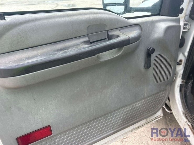 1999-ford-f550-image-10