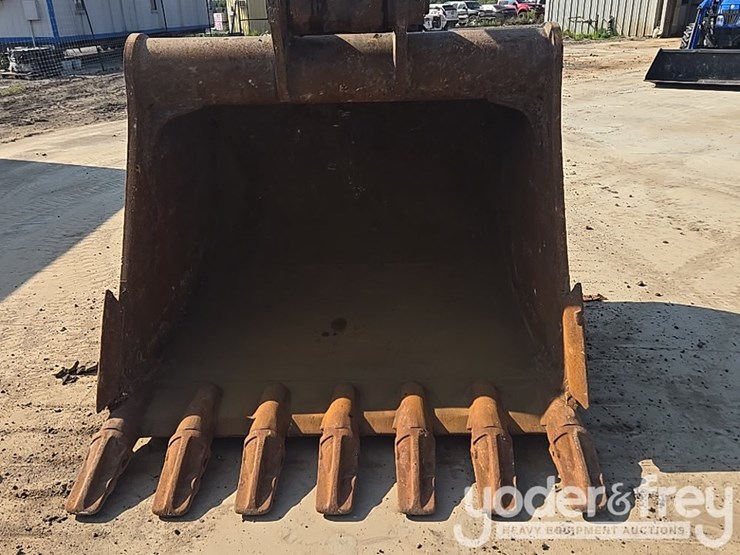2021-komatsu-pc490-lc-11-image-11