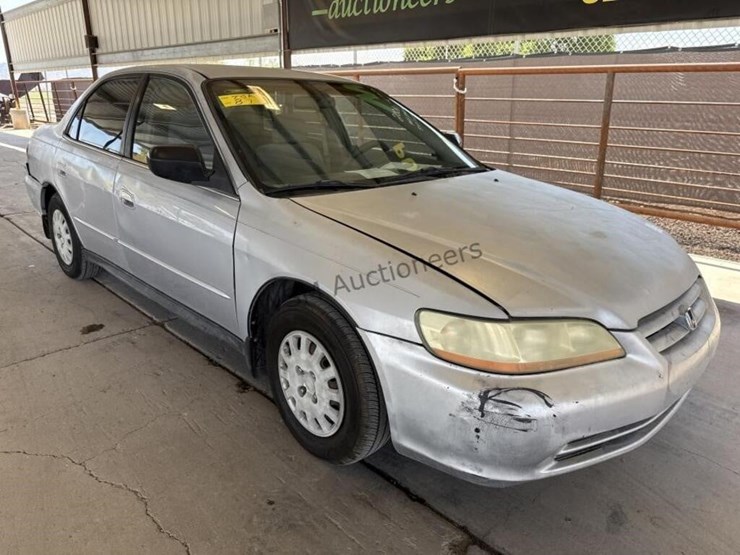 2001-honda-accord-sdn-image-2