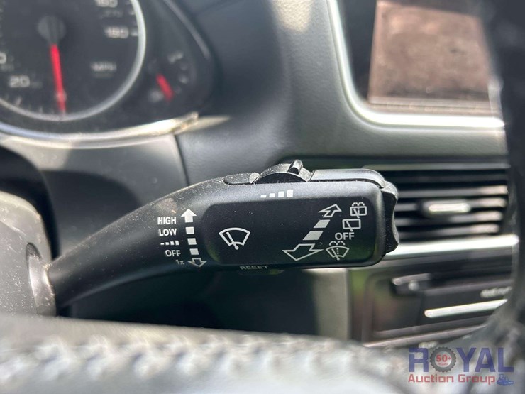 2012-audi-q5-image-16