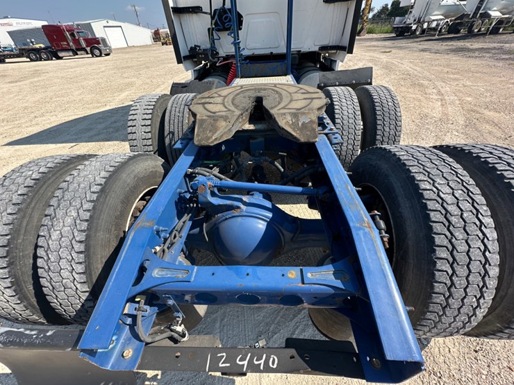 2017-international-prostar-image-10