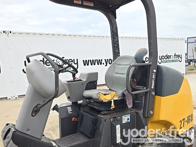 2012-volvo-sd25f-image-29