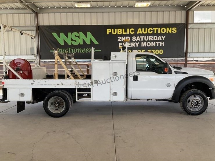 2016-ford-f550-image-1