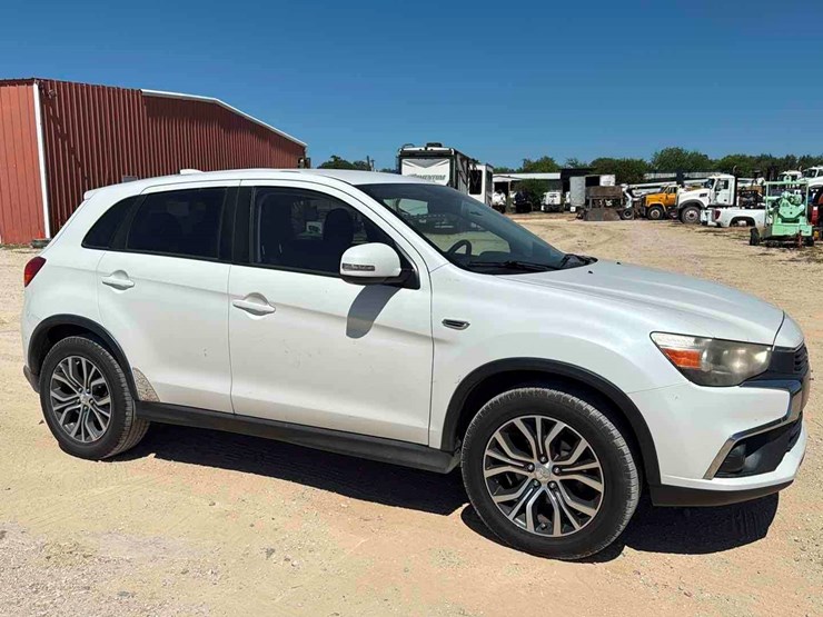 2017-mitsubishi-outlander-image-6