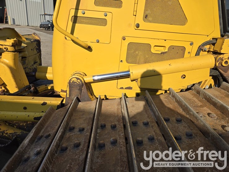 2023-komatsu-d61pxi-24-image-30