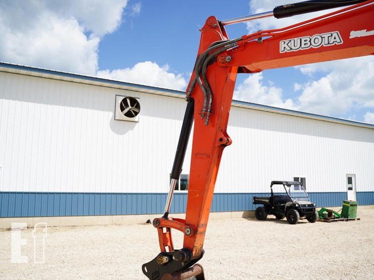 2017-kubota-kx080-4-image-16