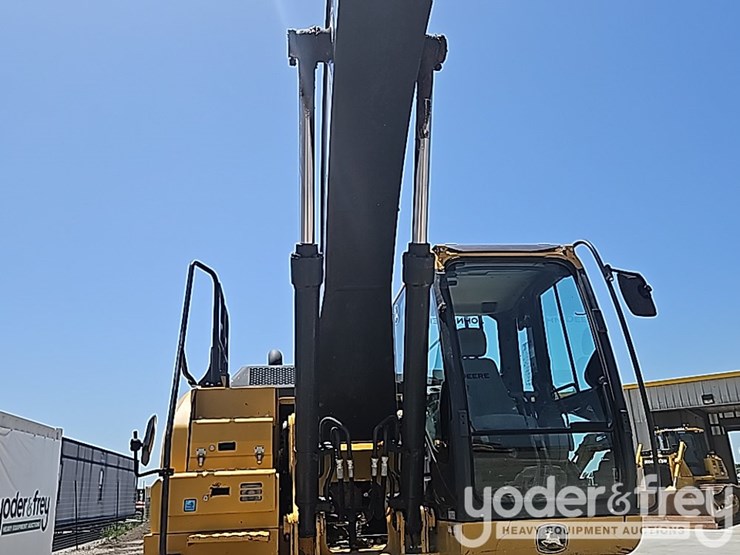 2019-deere-210g-image-28