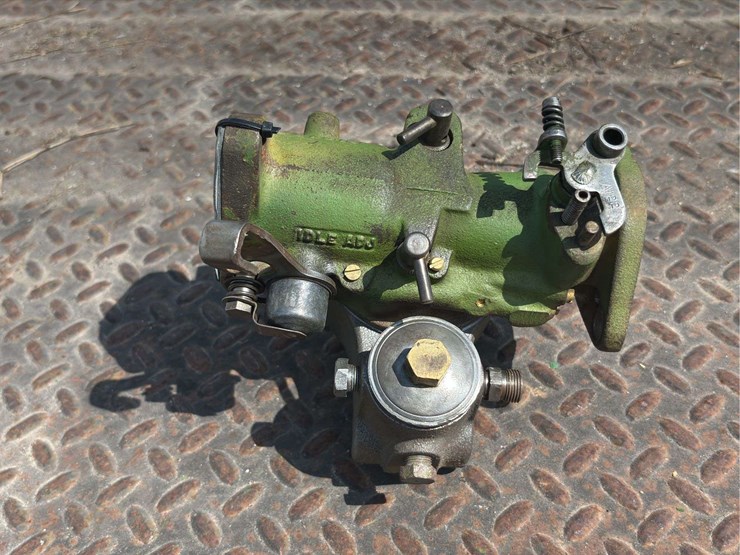 marvel-schebler-dltx-67-carburetor-image-3