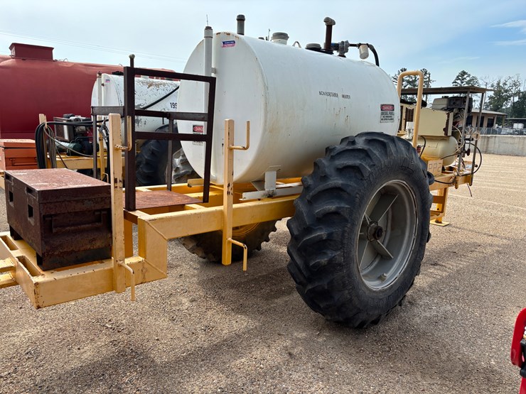 #79681-•-portable-fuel/lube-wagon-image-3