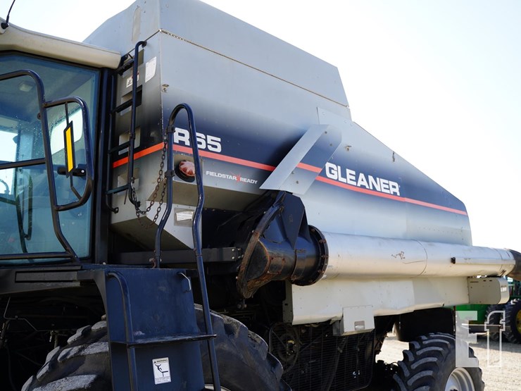 2004-gleaner-r65-image-10