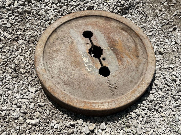 john-deere-model-g-flywheel-image-1