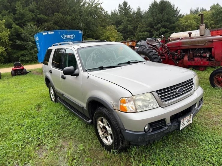 2003-ford-explorer-image-4