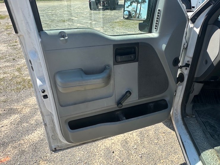 2006-ford-f150-image-21