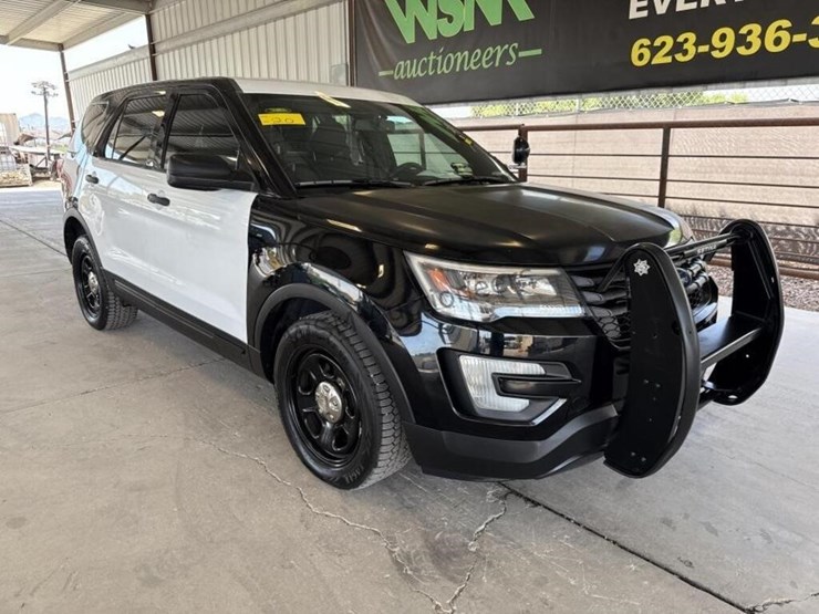 2017-ford-explorer-image-2