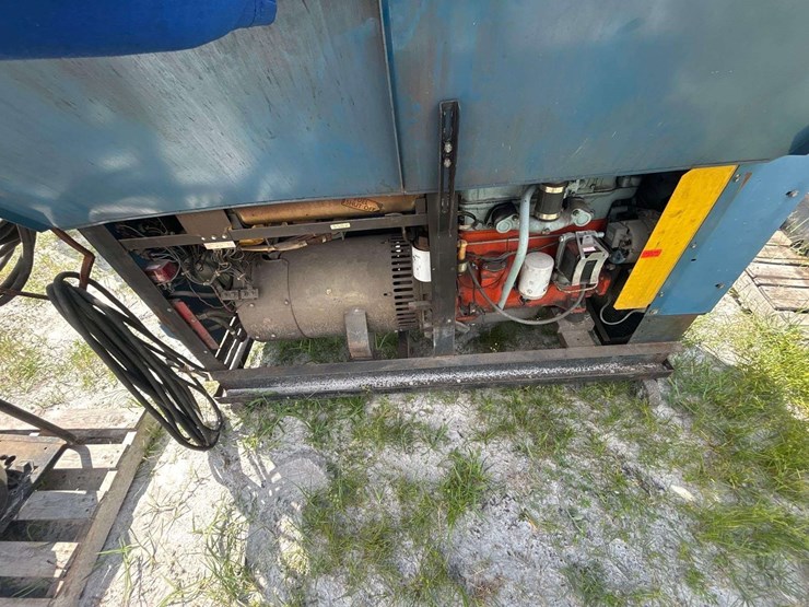 miller-wildcat-350-d-welder-image-9