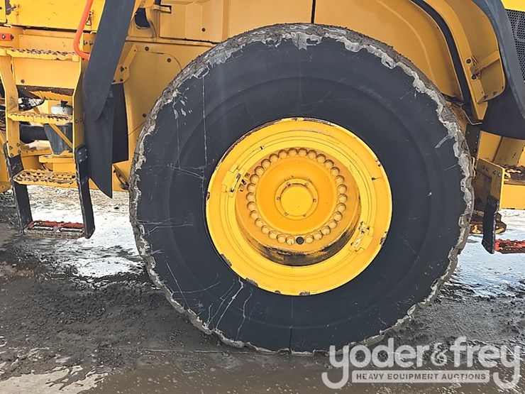 2018-volvo-l260h-image-16