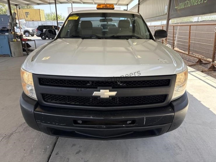 2009-chevrolet-silverado-1500-image-3