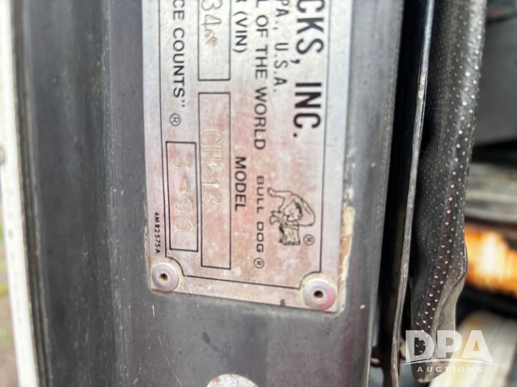 1996-mack-ch613-image-59