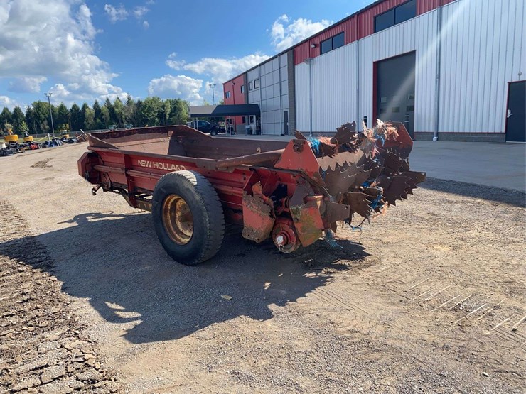 new-holland-519-image-6