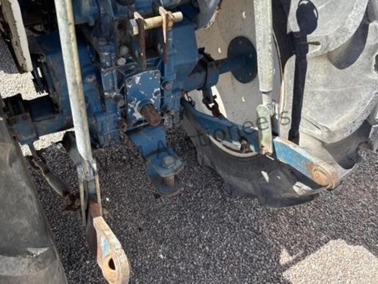 shibaua-sp1740-loader-tractor-image-9