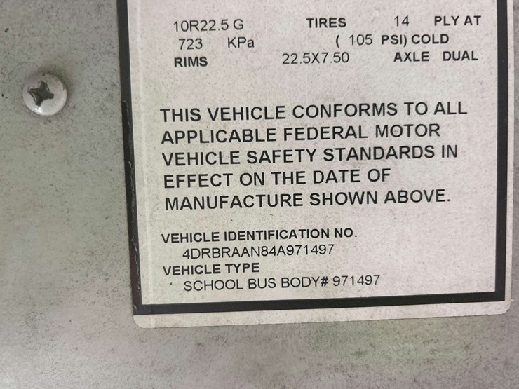 2004-ic-corporation-3000ic-school-bus-image-5