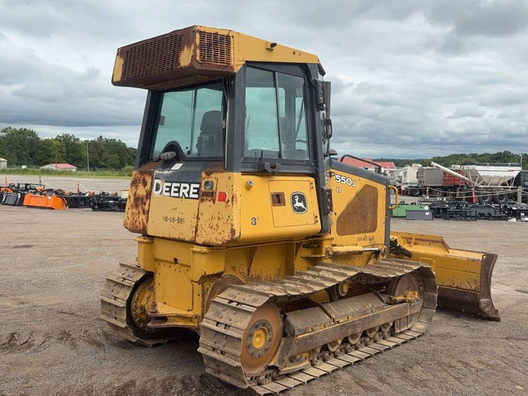 deere-550j-lt-image-3